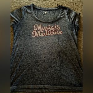 Women’s Miranda  Lambert Idyllwind Music is Medicine T shirt size L